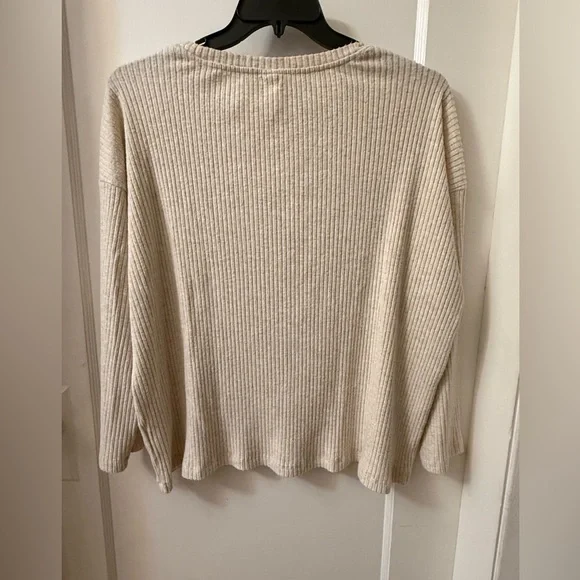H&M Beige Ribbed Top - Picture 3 of 11